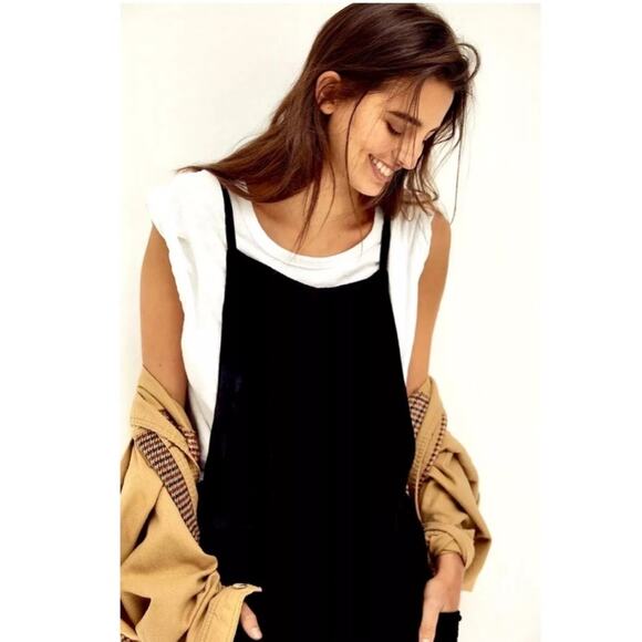 Free People Black Velvet Size S Wide Leg Drawstring Back Boho Weekender Overalls - Picture 4 of 12